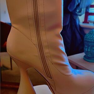 Off White Mid Ankle Platform Faux Leather Side Zipper Drum Heel Boot